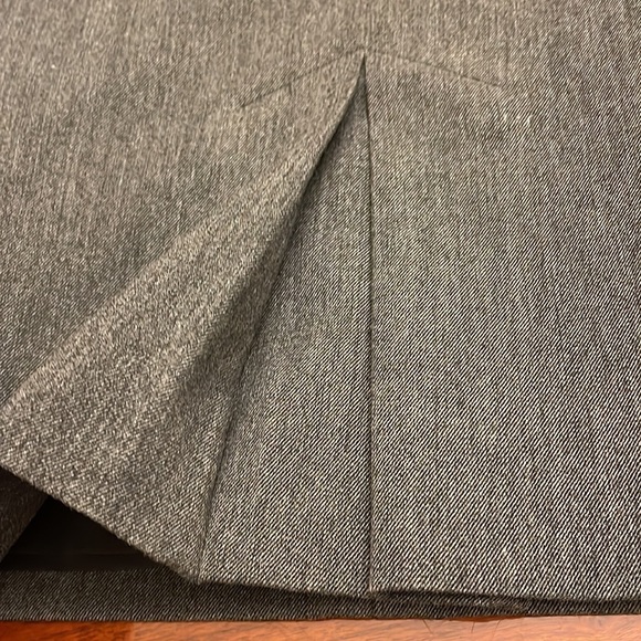 H W Skirt - Picture 6 of 10